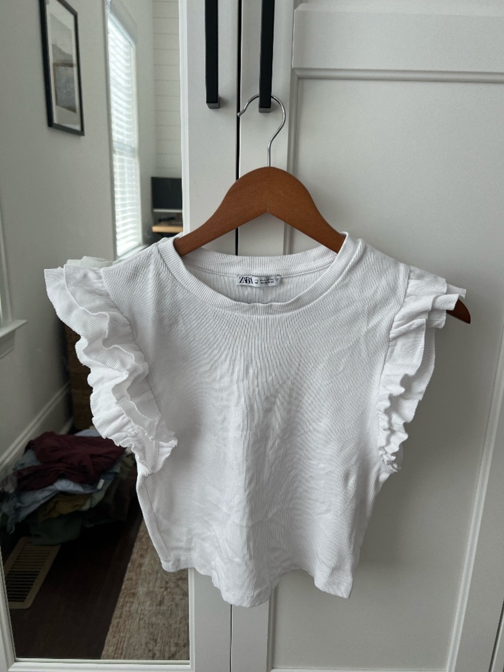 ZARA White Ribbed Ruffle Flutter Sleeve Top | Size L